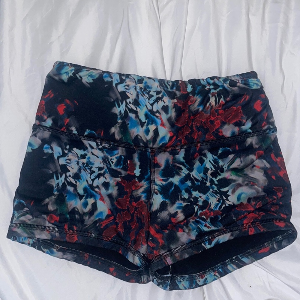 FLEO Shorts